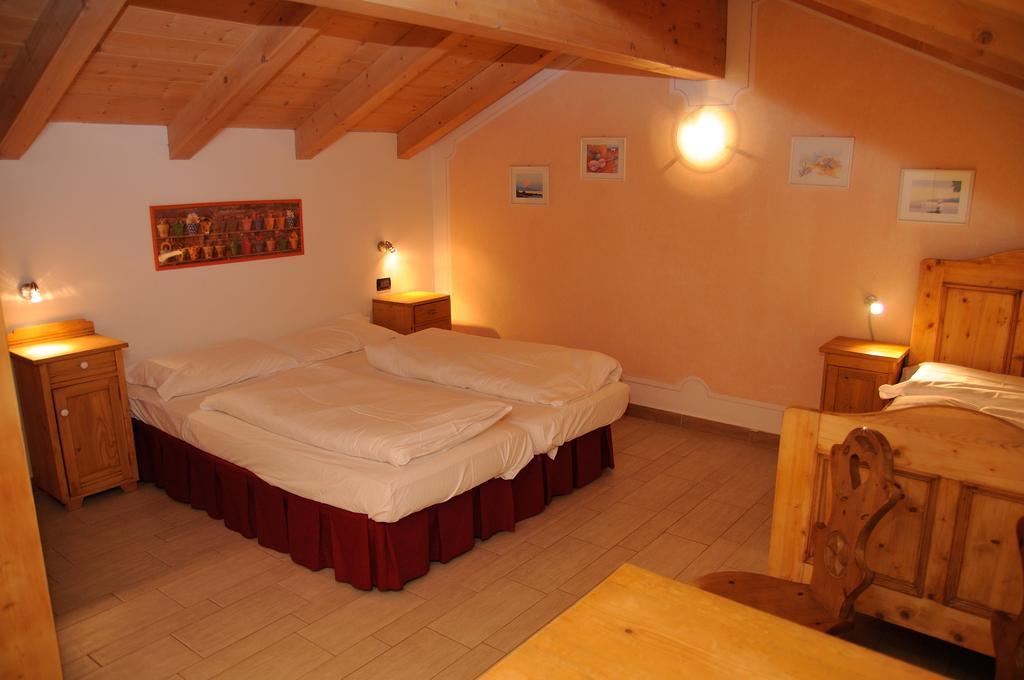 Roe Apartment Panchià Rom bilde