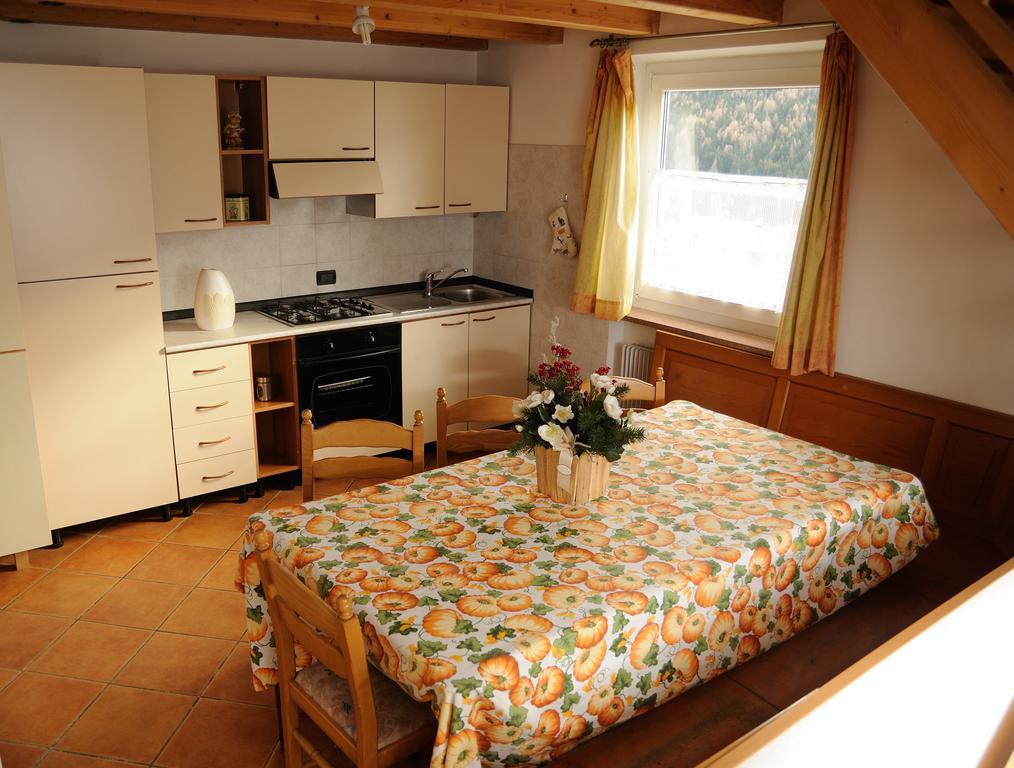 Roe Apartment Panchià Rom bilde