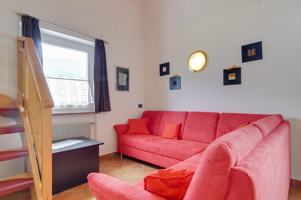 Roe Apartment Panchià Eksteriør bilde