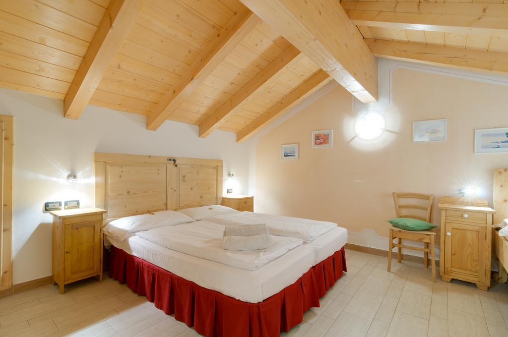 Roe Apartment Panchià Eksteriør bilde